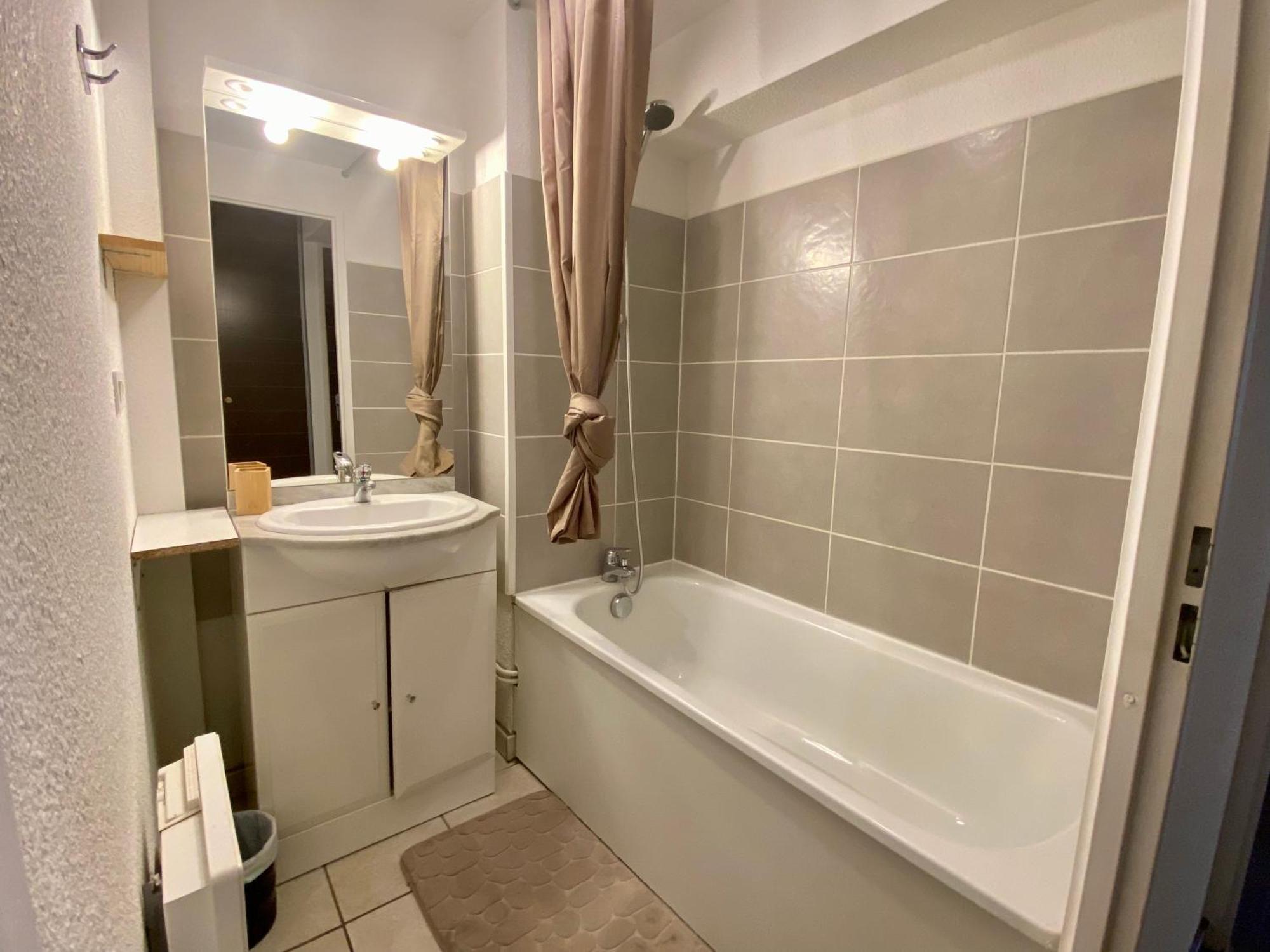Appartement Rdc - Luz-St-Sauveur Люс-Сен-Совёр Экстерьер фото